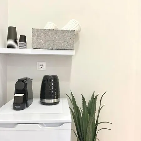 Elia & Garden Ii Контокали